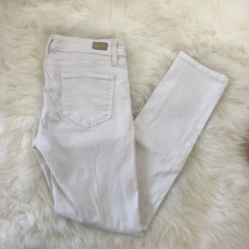 🌧 GUC🌧 PAIGE white Peg Skinny jeans ~ sz 29